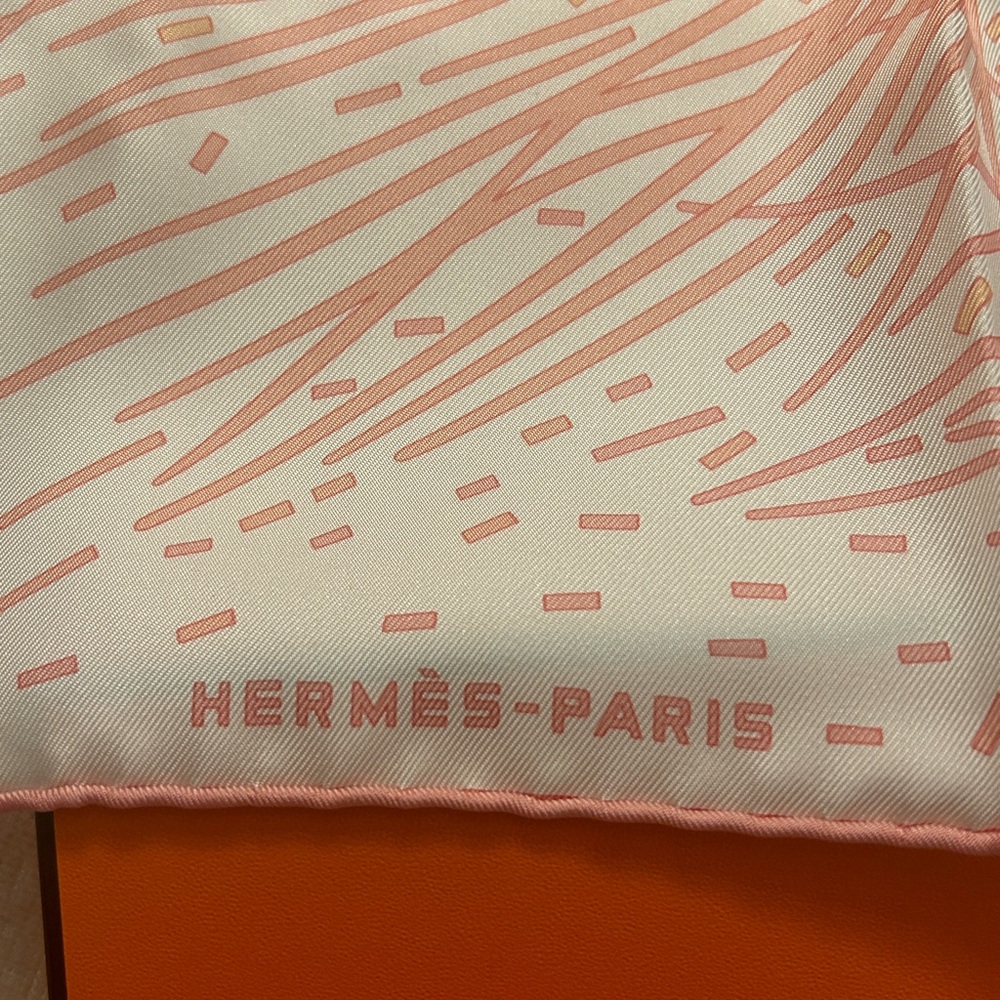 Authentic Hermès 
 silk scarf 45cm - Picture 6 of 6